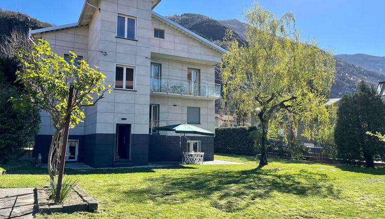 Foto 1 - Apartment mit 2 Schlafzimmern in Dervio mit garten und blick auf die berge