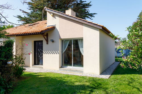 Foto 19 - Haus mit 3 Schlafzimmern in La Plaine-sur-Mer mit garten und terrasse