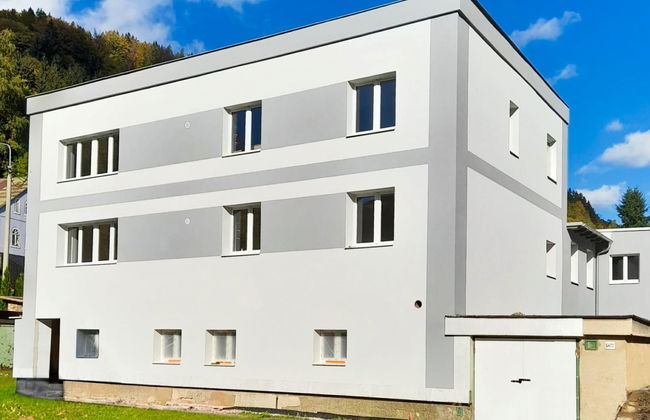 Apartamento de 2 quartos em Desná com piscina e jardim - Foto 22