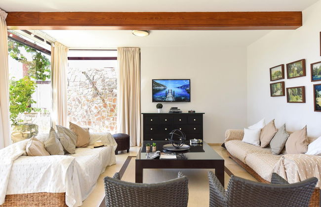 Casa de 4 quartos em Mogán com piscina privada e jardim - Foto 7