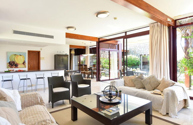Casa de 4 quartos em Mogán com piscina privada e jardim - Foto 3