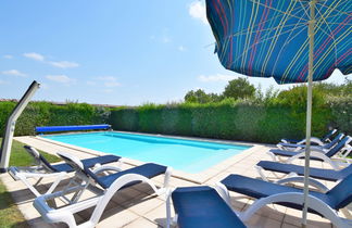 Photo 3 - Maison de 4 chambres à Saint-Georges avec piscine privée et terrasse