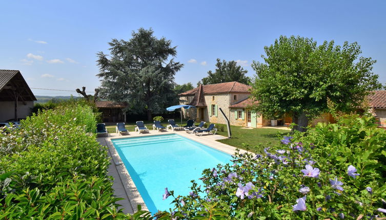 Photo 1 - Maison de 4 chambres à Saint-Georges avec piscine privée et jardin