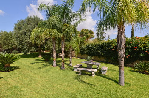 Photo 23 - 3 bedroom House in Siracusa with private pool and garden