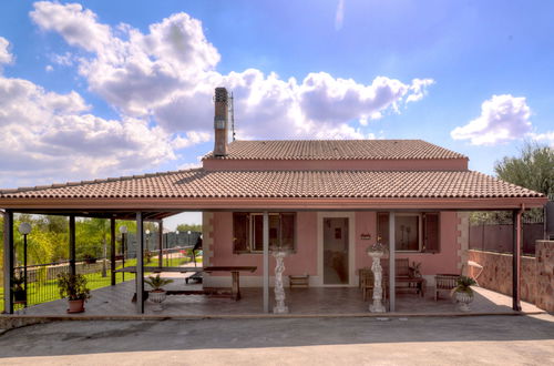 Foto 21 - Casa con 3 camere da letto a Siracusa con piscina privata e giardino