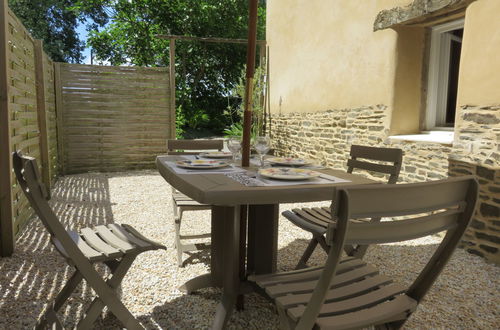 Photo 2 - Maison de 1 chambre à Évran avec jardin et terrasse