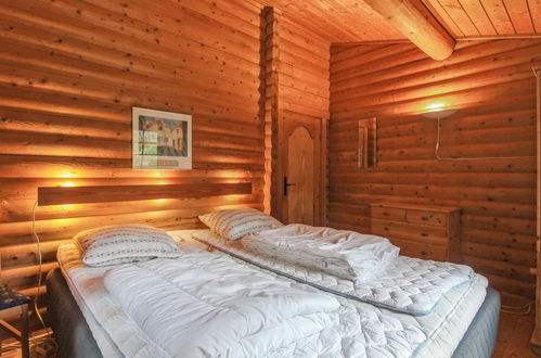 Foto 8 - Casa con 3 camere da letto a Harrerenden con terrazza e sauna