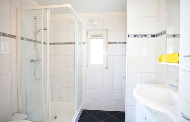 Casa de 3 quartos em Noord-Scharwoude com piscina e jardim - Foto 6