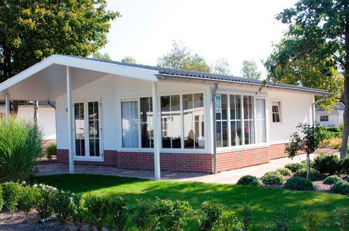 Foto 5 - Casa de 2 habitaciones en Noord-Scharwoude con piscina y jardín