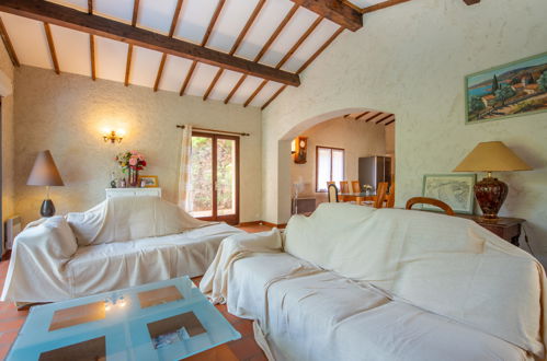 Foto 6 - Casa con 4 camere da letto a Cavalaire-sur-Mer con terrazza e vista mare