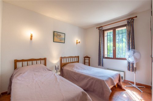 Foto 10 - Casa con 4 camere da letto a Cavalaire-sur-Mer con terrazza e vista mare