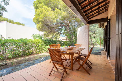 Photo 3 - Maison de 4 chambres à Cavalaire-sur-Mer avec terrasse et vues à la mer