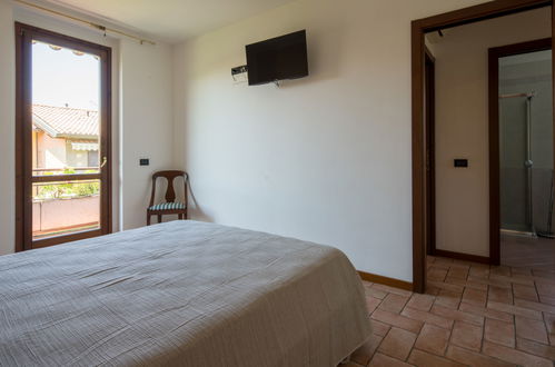 Foto 11 - Appartamento con 2 camere da letto a Lazise con piscina e vista sulle montagne