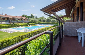 Photo 3 - Appartement de 2 chambres à Lazise avec piscine et vues sur la montagne