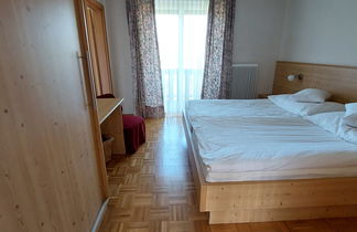 Foto 3 - Apartamento de 2 habitaciones en Velden am Wörther See con jardín y vistas a la montaña