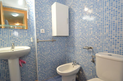 Foto 19 - Apartamento de 2 quartos em Salou com piscina e jardim