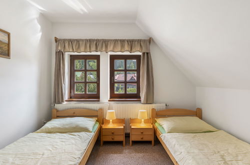 Foto 17 - Casa con 4 camere da letto a Harrachov con giardino e terrazza