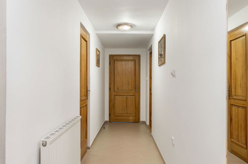 Foto 10 - Casa con 4 camere da letto a Harrachov con giardino e terrazza