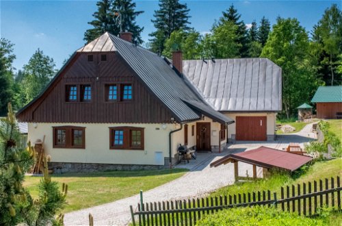 Photo 1 - Maison de 4 chambres à Harrachov avec jardin et terrasse