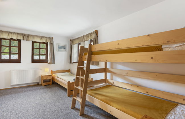 Casa de 9 quartos em Harrachov com jardim e terraço - Foto 33
