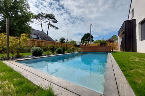 Foto 26 - Casa con 5 camere da letto a Carnac con piscina privata e vista mare