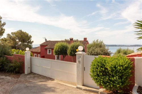 Photo 5 - 2 bedroom Apartment in Hyères with swimming pool and sea view