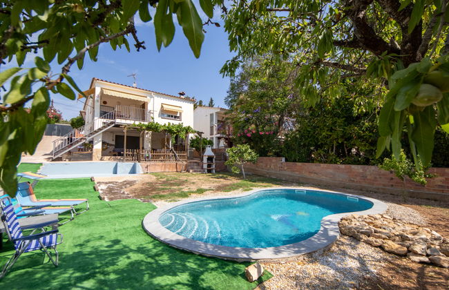 Casa de 3 quartos em La Pobla de Montornès com piscina privada e jardim - Foto 1