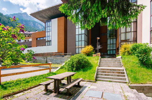 Foto 4 - Apartment mit 2 Schlafzimmern in Mazzin mit blick auf die berge