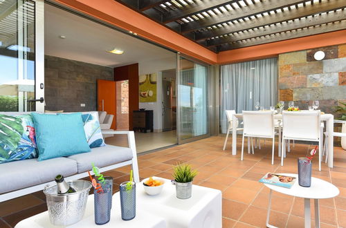 Photo 3 - 3 bedroom House in San Bartolomé de Tirajana with private pool and sea view