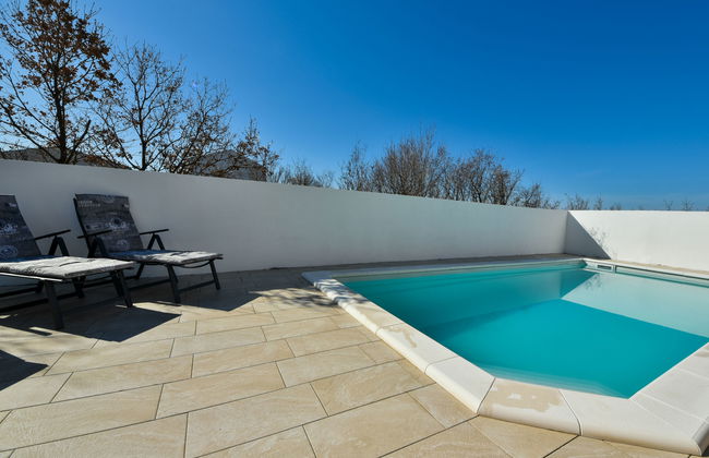 Casa de 6 quartos em Jasenice com piscina privada e terraço - Foto 28