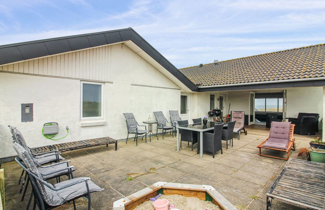 Casa de 3 quartos em Løkken com piscina privada e terraço - Foto 9