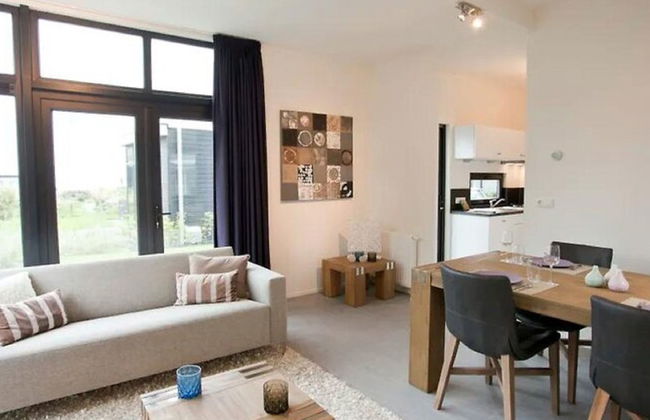 Casa de 3 quartos em Biddinghuizen com piscina e terraço - Foto 1