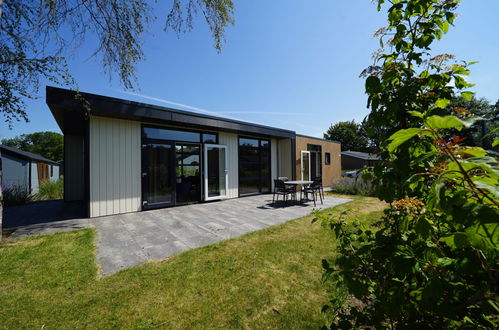 Photo 9 - Maison de 2 chambres à Biddinghuizen avec piscine et terrasse