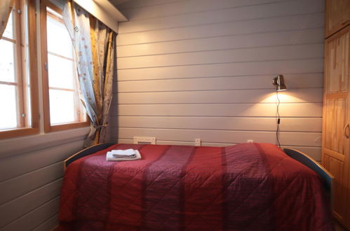 Foto 8 - Casa de 3 habitaciones en Inari con sauna y vistas a la montaña