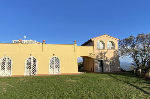 Foto 58 - Casa de 7 quartos em Montecatini Val di Cecina com piscina privada e jardim