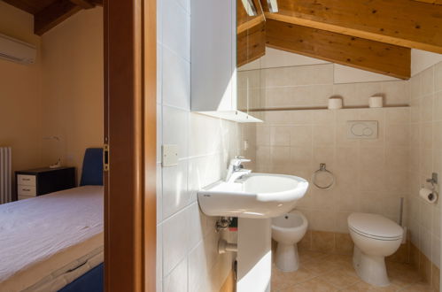 Foto 20 - Apartamento de 2 quartos em Lazise com piscina e vista para a montanha