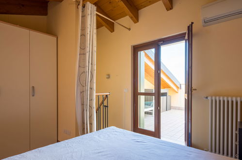 Photo 17 - 2 bedroom Apartment in Lazise with swimming pool and mountain view