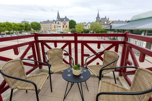 Foto 4 - Apartamento de 1 habitación en Dinard con vistas al mar