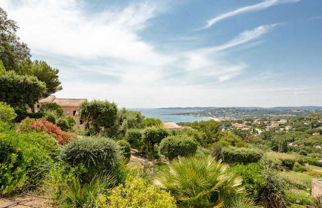 Apartment mit 2 Schlafzimmern in Sainte-Maxime mit schwimmbad und garten - Foto 1