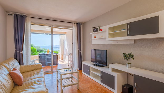 Apartment mit 2 Schlafzimmern in Sainte-Maxime mit schwimmbad und garten - Foto 4