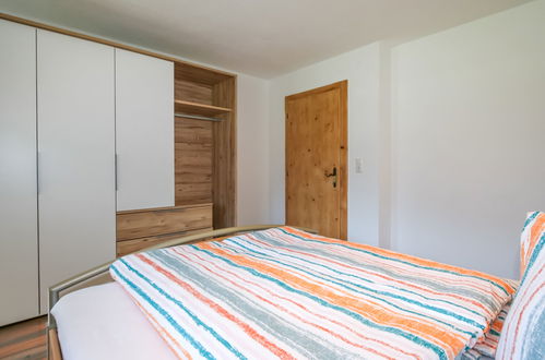 Foto 12 - Apartamento de 3 quartos em Fügen com vista para a montanha