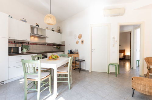 Foto 4 - Apartamento de 2 quartos em Itália com jardim e vistas do mar