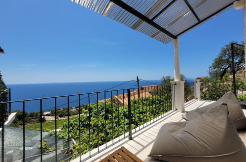 Foto 1 - Apartamento de 2 quartos em Hvar com terraço e banheira de hidromassagem