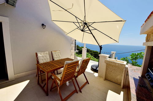 Foto 20 - Apartamento de 2 quartos em Hvar com terraço e banheira de hidromassagem