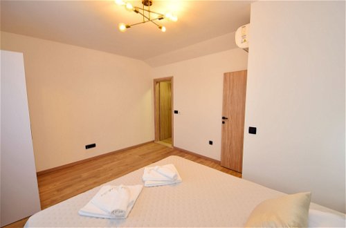 Foto 12 - Appartamento con 2 camere da letto a Hvar con terrazza e vasca idromassaggio