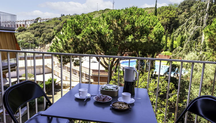Photo 1 - Appartement de 2 chambres à Sant Vicenç de Montalt avec piscine et vues à la mer