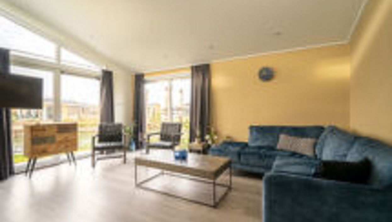 Casa de 5 quartos em Linden com terraço - Foto 1