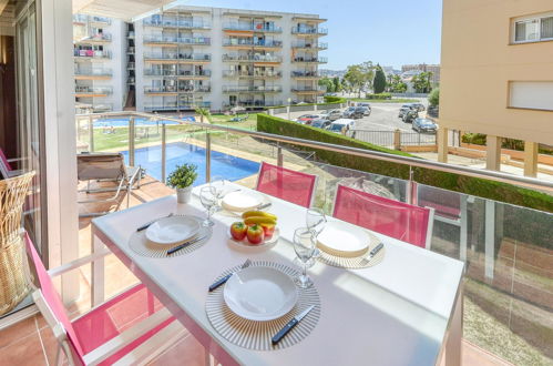 Foto 5 - Apartment mit 2 Schlafzimmern in Roses mit schwimmbad und blick aufs meer