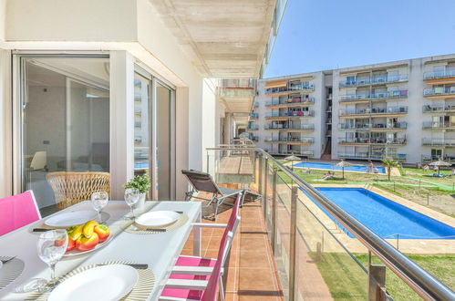 Photo 1 - Appartement de 2 chambres à Roses avec piscine et jardin