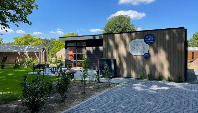 Photo 1 - Maison de 2 chambres à Otterlo avec piscine et terrasse